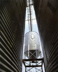 silos large 1